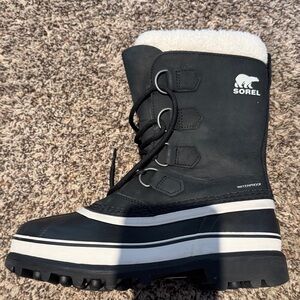 Sorel Black and White Insulated Boots